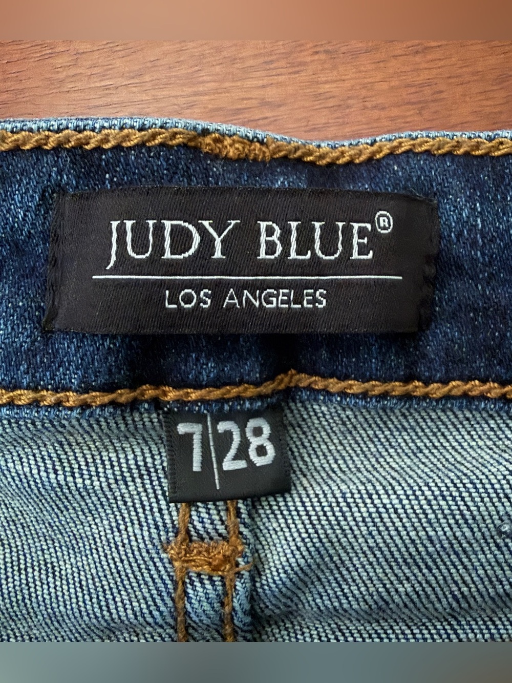 Judy Blue Boyfriend Fit Destructed Raw Hem Jeans 7/28 - Picture 7 of 12